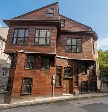 Üsküdar Bağlarbaşı Ahşap Köşk Restorasyon Uygulaması-7